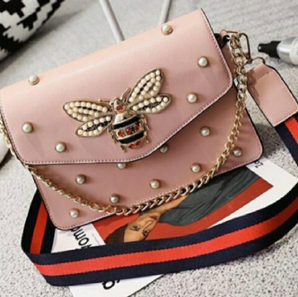 Handbags - NWOT Honeybee bling bag